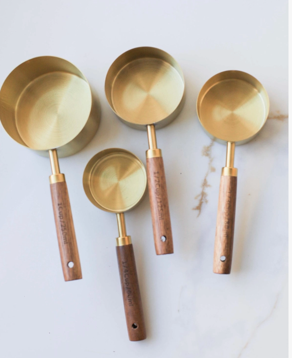 Wood Handle Measuring Cup Set