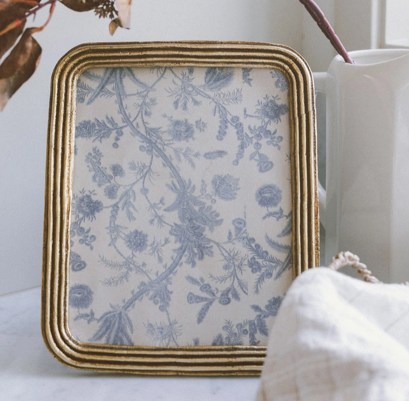 Round Edge Photo Frame