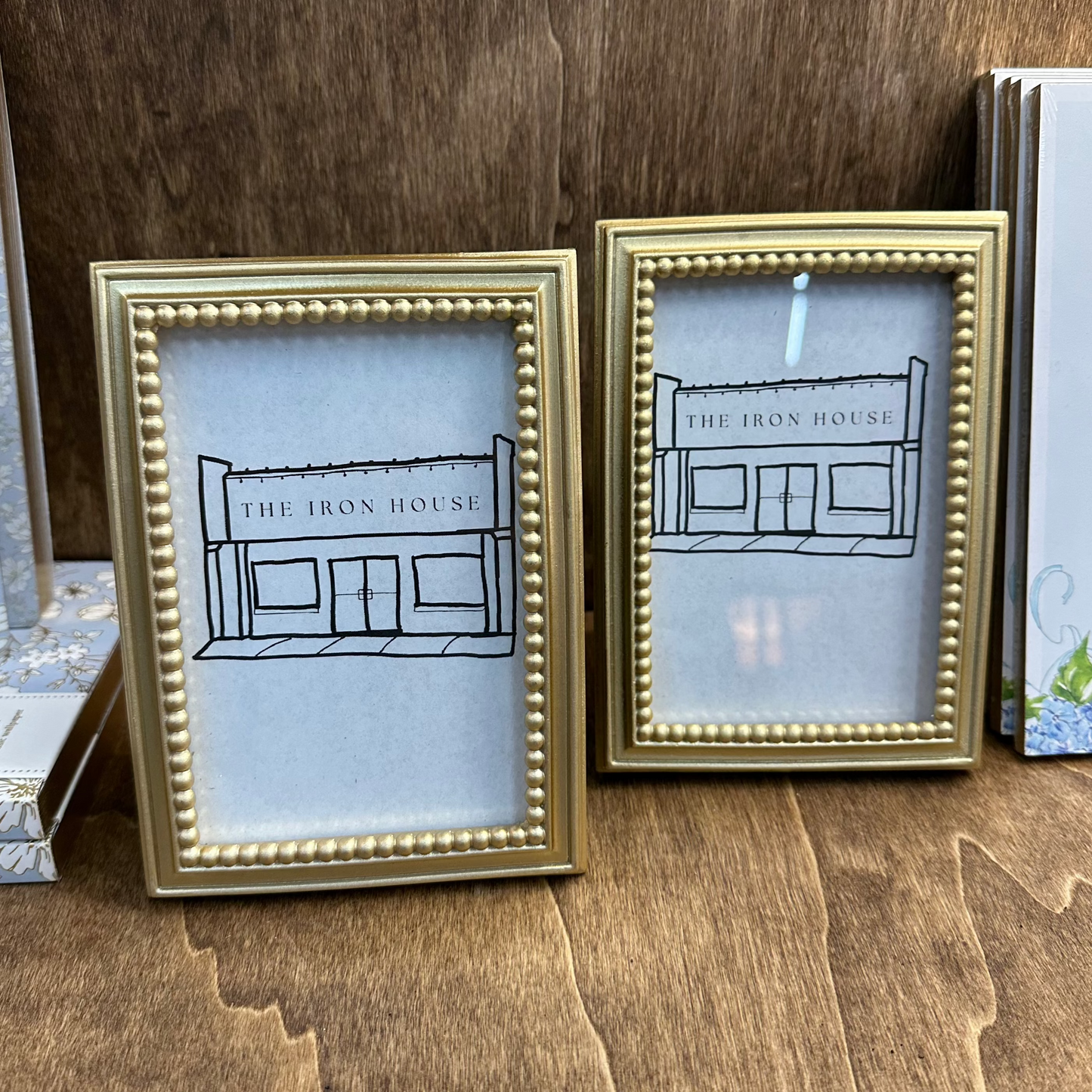 Gold Button Frame 4x6