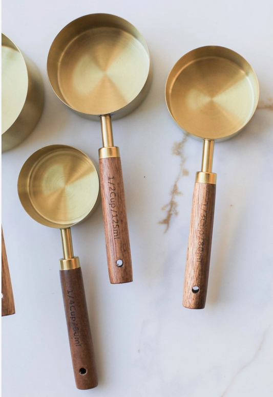 Wood Handle Measuring Cup Set