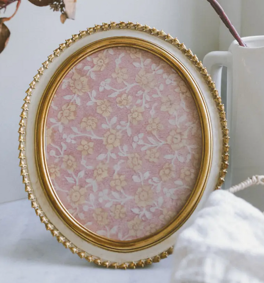 Cream & Gold Oval Photo Frame