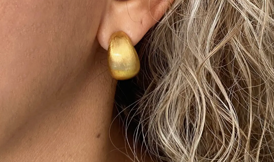 Nadya Hoop Earring