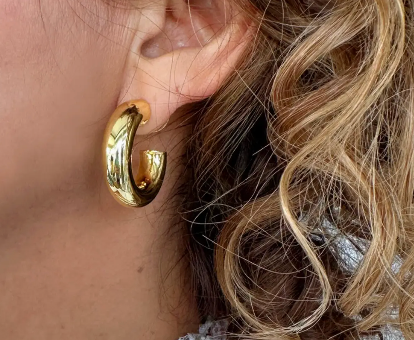 Liso Hoop Earrings